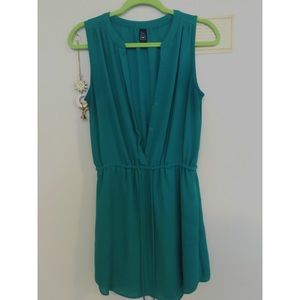 GAP button down draw string POCKET dress!